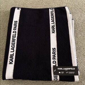 NWT Karl Lagerfeld bath Towel